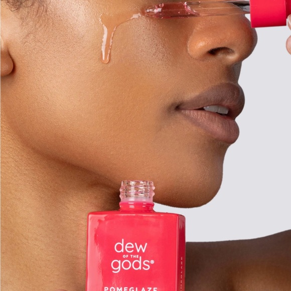 DEW OF THE GODS Pomeglaze Retinol & Reparative Facial Oil, NIB - Picture 2 of 9